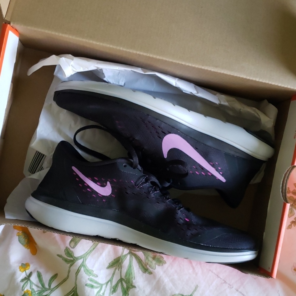Nike Flex 2017 Run Sneakers